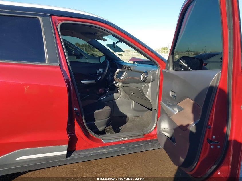 2018 Nissan Kicks Sr