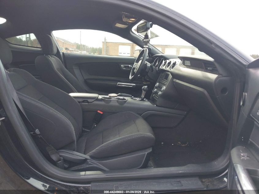 2015 Ford Mustang V6