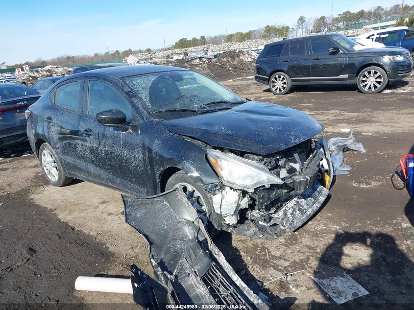 3MYDLBYV9HY149465 TOYOTA YARIS IA Photo 1