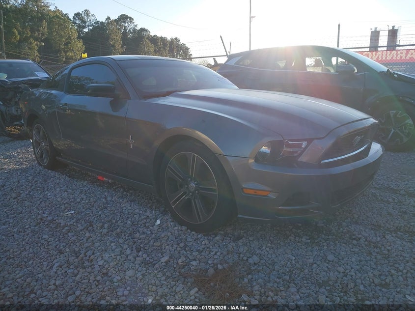 2013 Ford Mustang V6