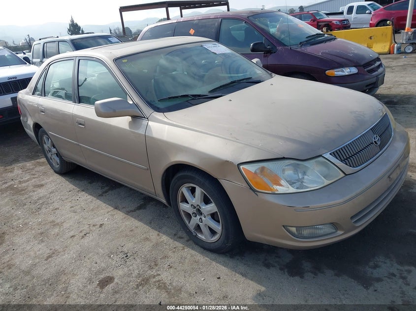 2001 TOYOTA AVALON XLS
