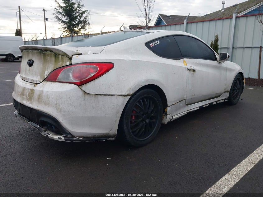 2010 Hyundai Genesis 3.8 Track