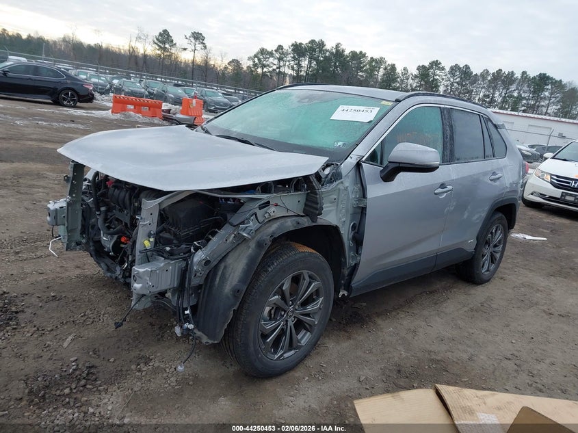 2024 Toyota Rav4 Hybrid Xle Premium