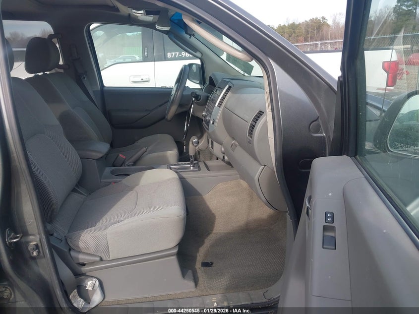 2009 Nissan Frontier Se