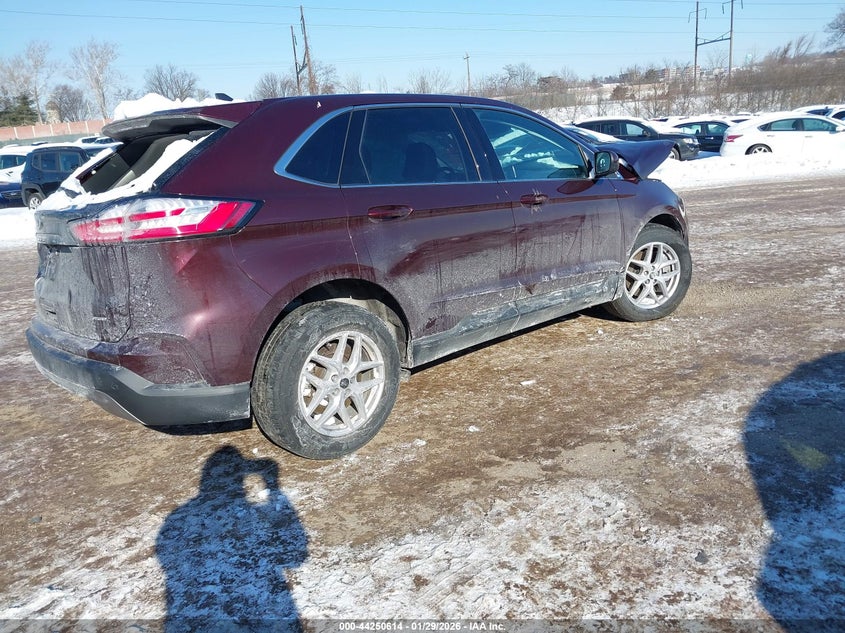 2024 Ford Edge Sel