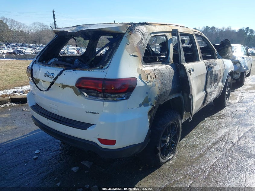 2020 Jeep Grand Cherokee Laredo E 4X4