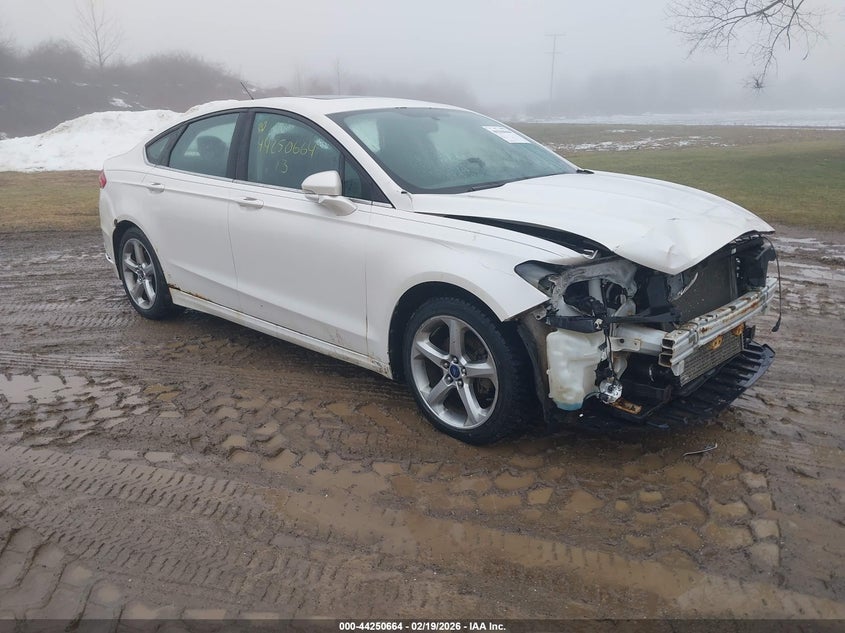 2013 FORD FUSION SE