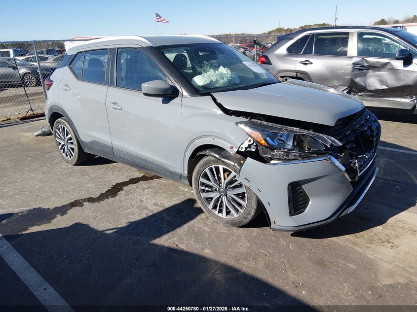 2021 Nissan Kicks Sv Xtronic Cvt