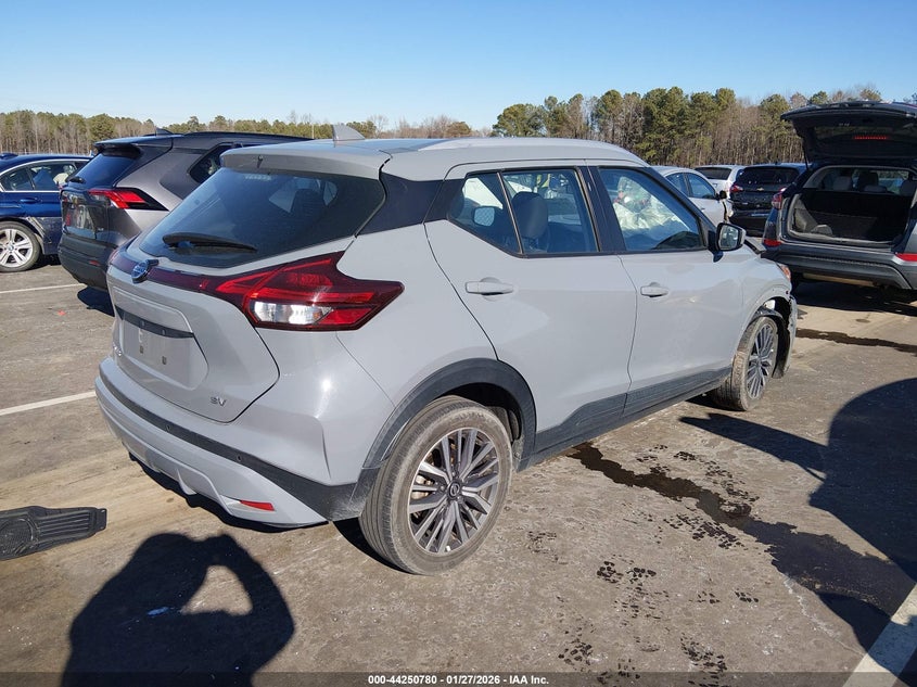 2021 Nissan Kicks Sv Xtronic Cvt