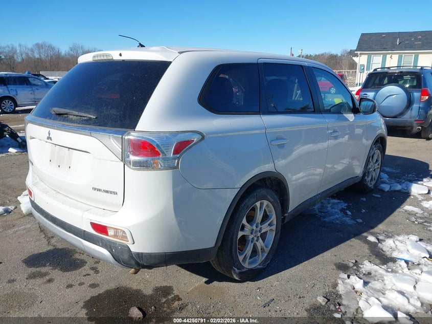 2015 Mitsubishi Outlander Se