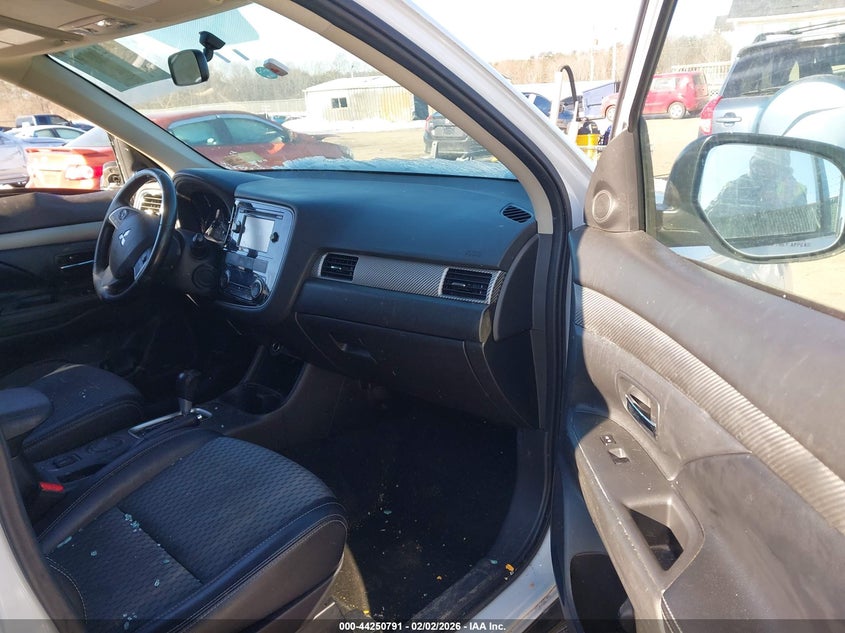 2015 Mitsubishi Outlander Se