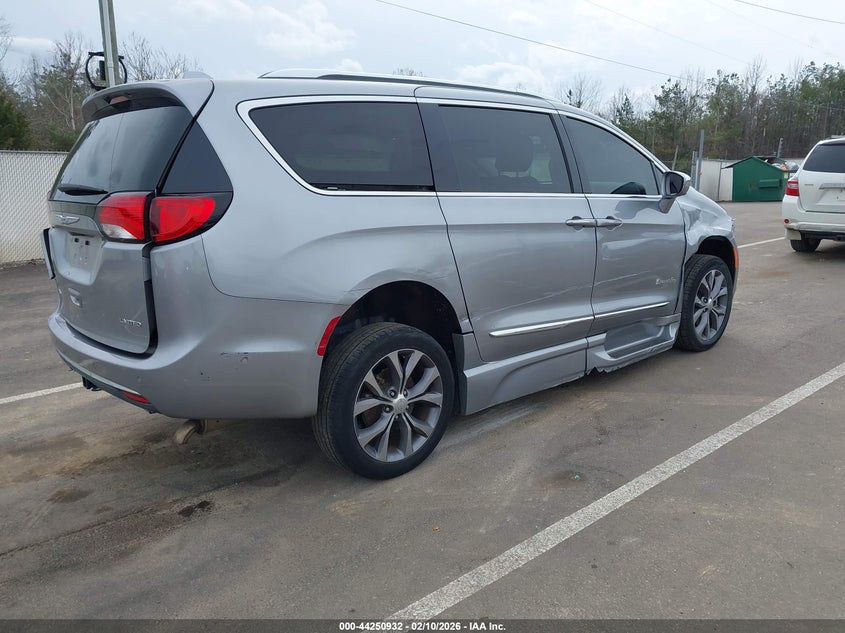 2018 Chrysler Pacifica Limited