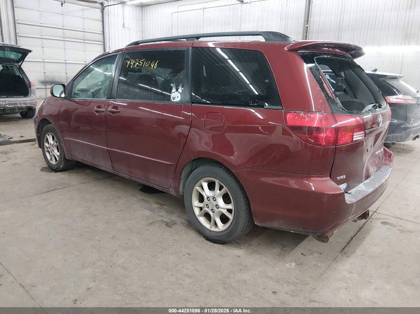 2005 Toyota Sienna Xle
