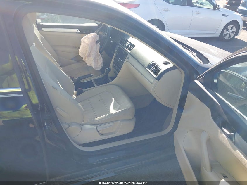 2012 Volkswagen Passat 2.0L Tdi Se