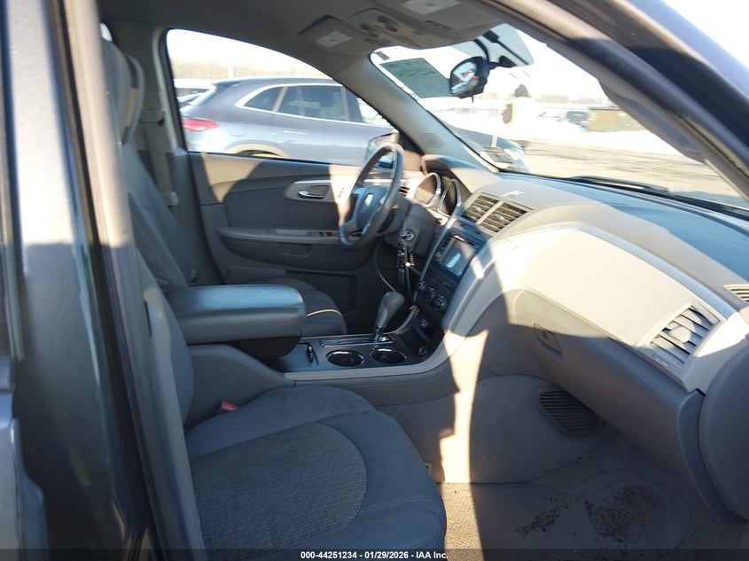 2011 Chevrolet Traverse Ls