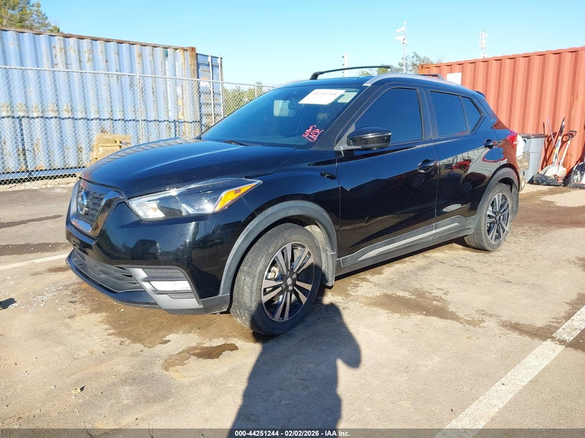 2020 Nissan Kicks Sr Xtronic Cvt