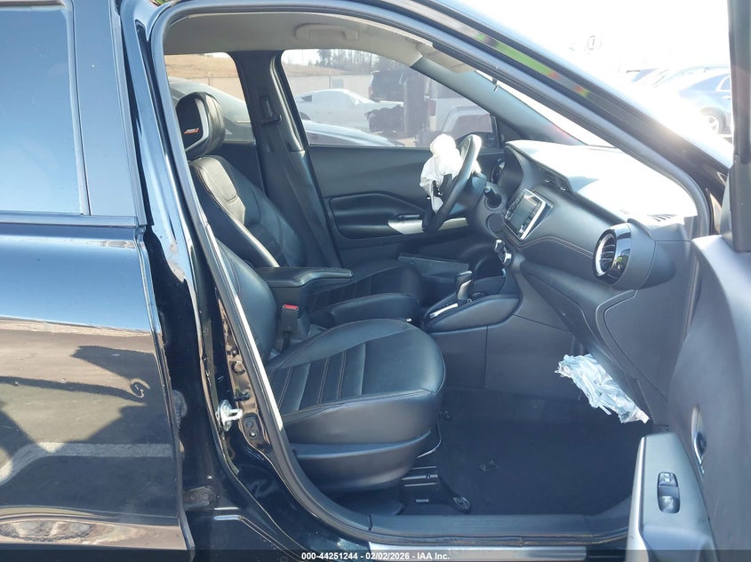 2020 Nissan Kicks Sr Xtronic Cvt