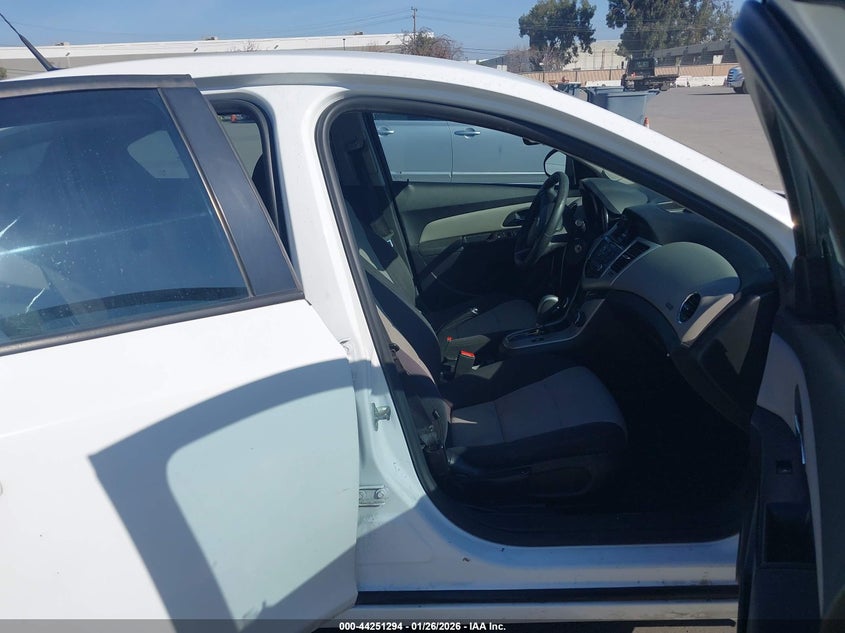 2013 Chevrolet Cruze Ls Auto