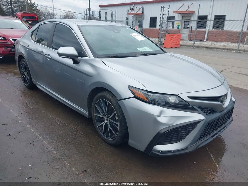 2022 Toyota Camry Se