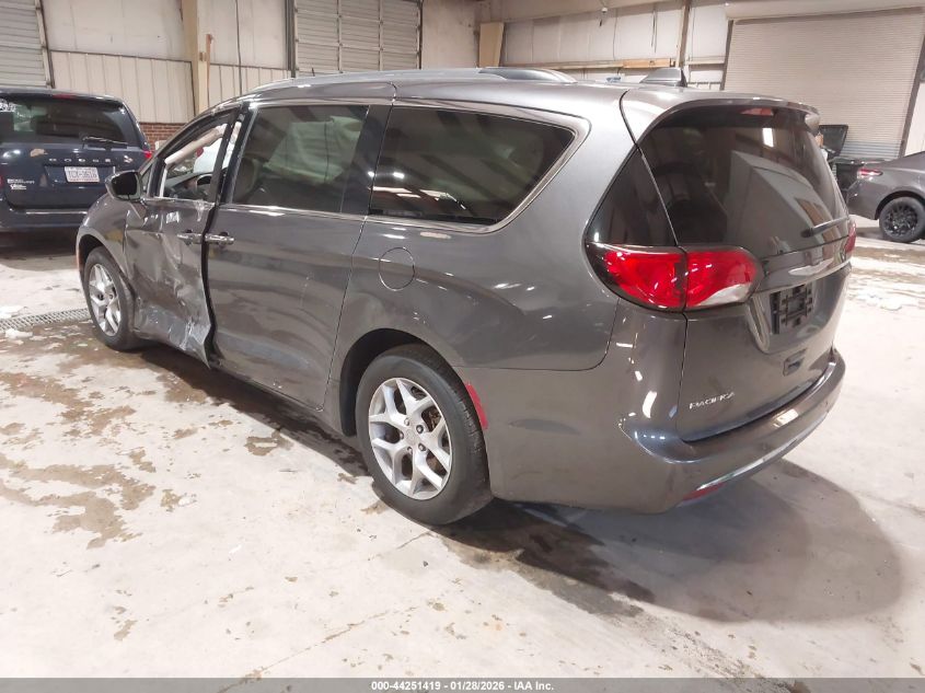 2018 Chrysler Pacifica Touring Plus