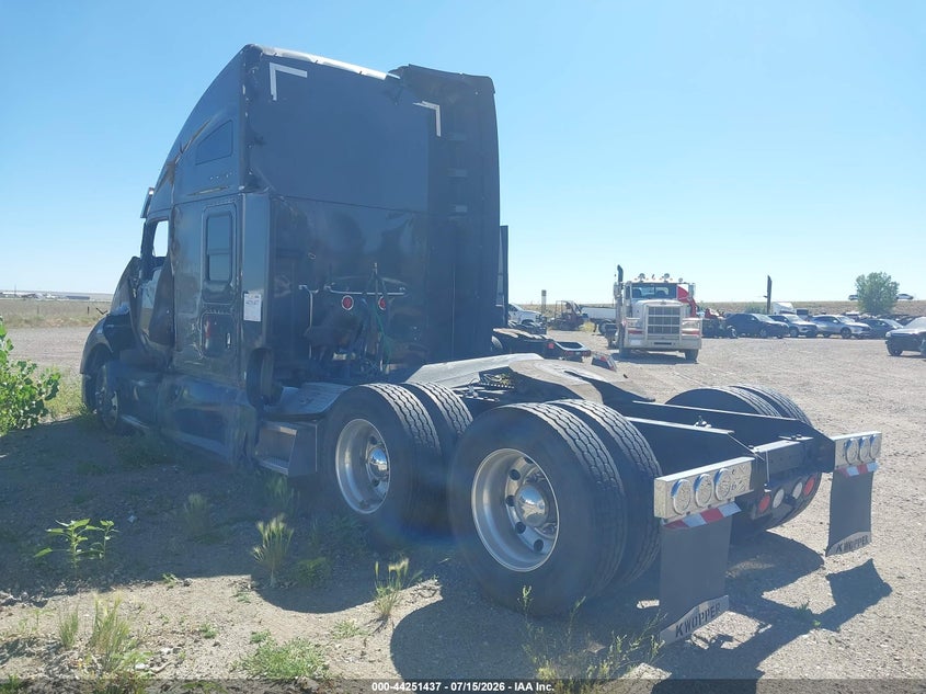 2020 KENWORTH CONSTRUCTION auction photo 3