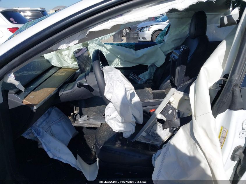 2021 Tesla Model 3 Standard Range Plus Rear-Wheel Drive