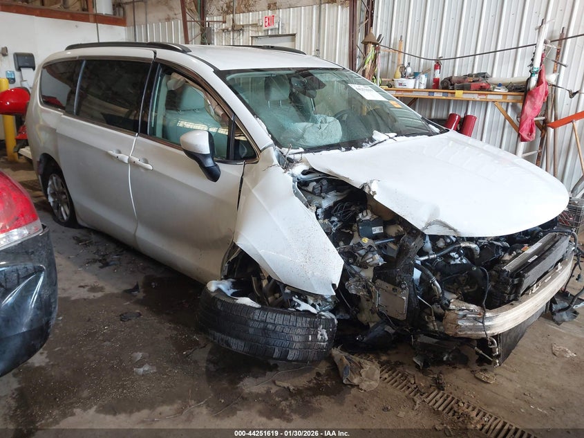2021 Chrysler Voyager Lxi