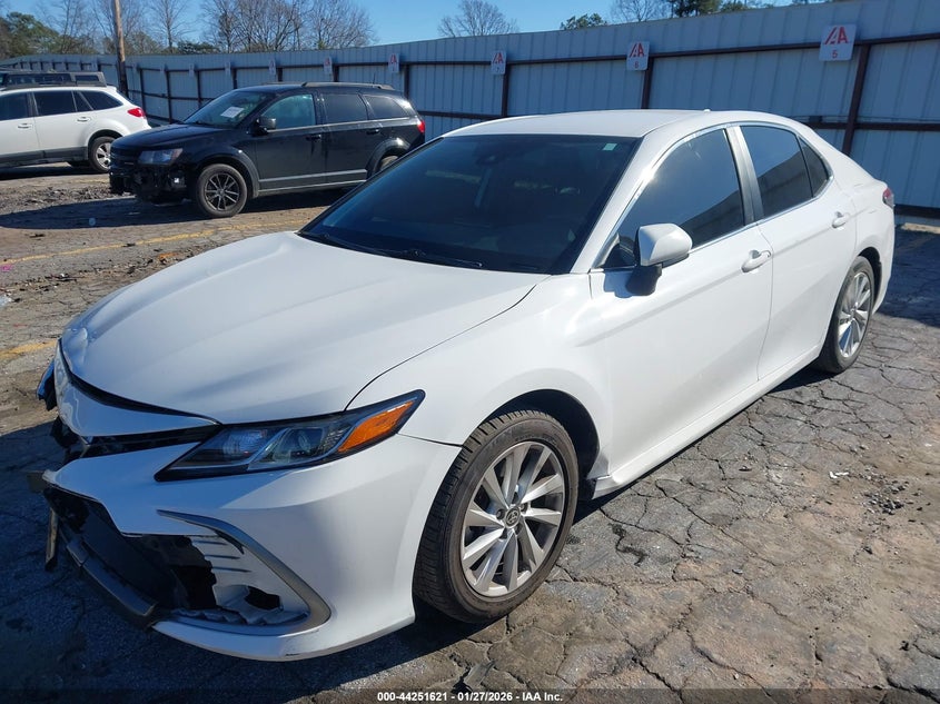 2021 Toyota Camry Le