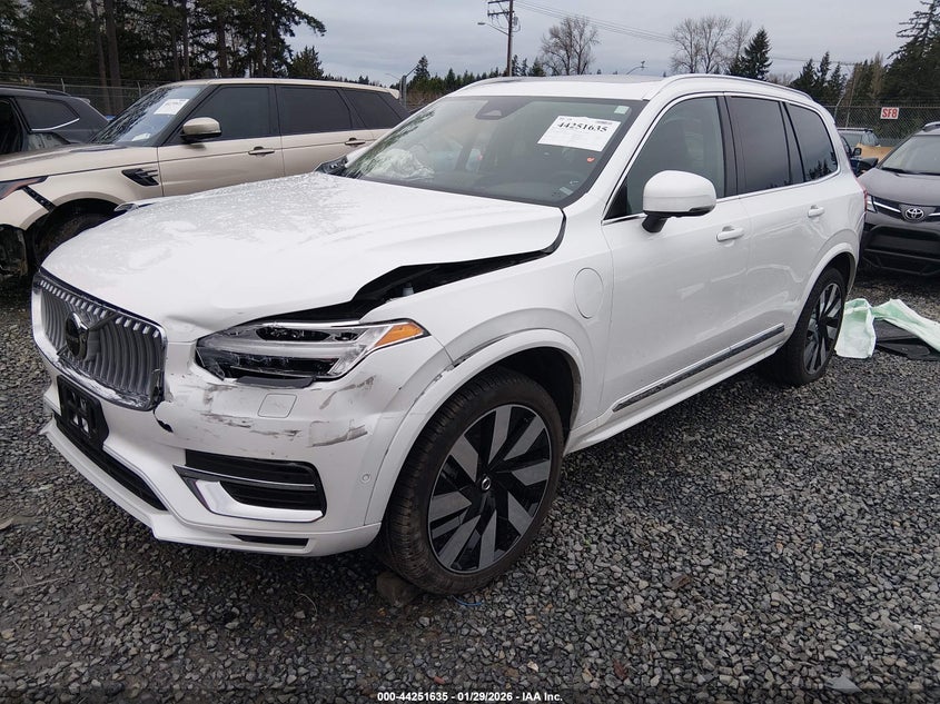 2024 Volvo Xc90 Recharge Plug-In Hybrid T8 Plus 6-Seater