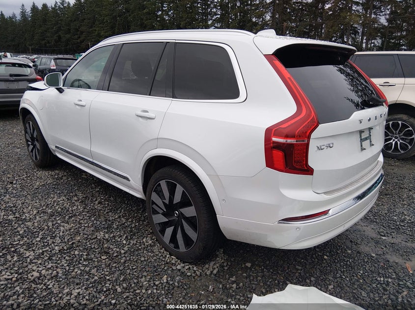 2024 Volvo Xc90 Recharge Plug-In Hybrid T8 Plus 6-Seater