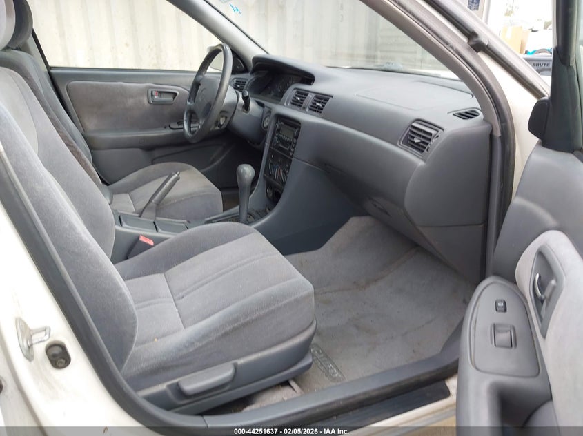 2001 Toyota Camry Le V6