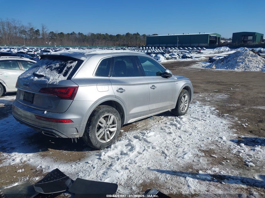 2022 AUDI Q5 2.0L I-4 DI, DOHC, V(VIN: WA1GAAFY8N2005452