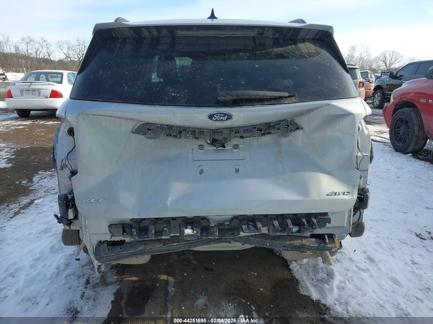 2023 Ford Explorer 2.3 Xlt silver Lot 111044251695 Vin 1FMSK8DH4PGB58047