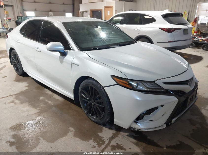 2021 Toyota Camry Xse Hybrid