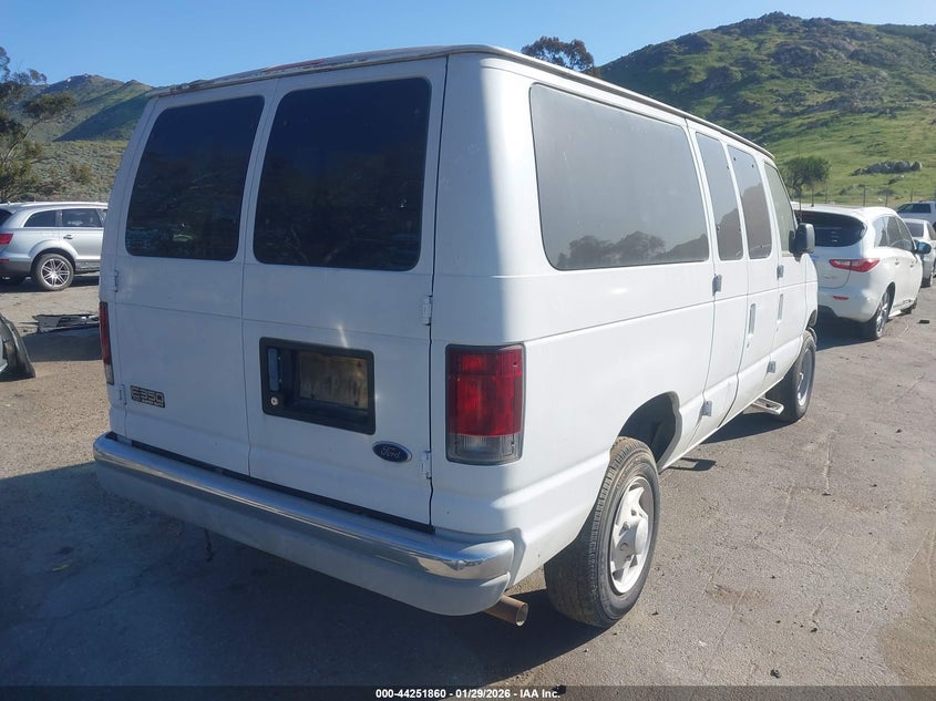 2002 Ford E-350 Super Duty Xl/Xlt
