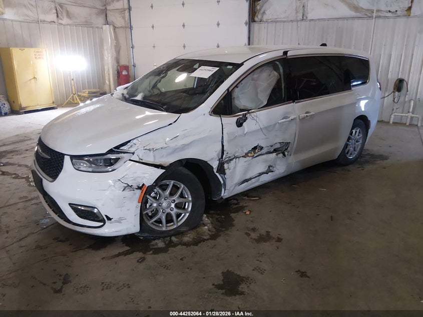 Vin: 2c4rc1bg6tr181825, lot: 44748237, chrysler pacifica select 20262