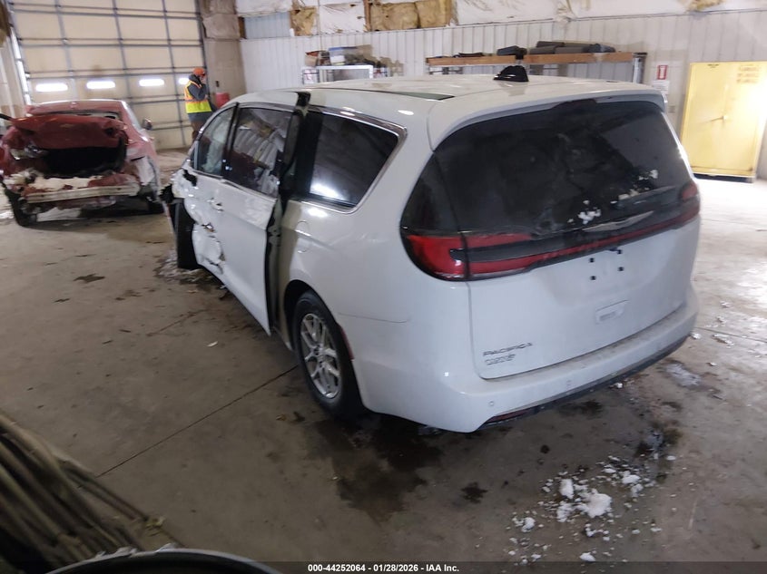 Vin: 2c4rc1bg6tr181825, lot: 44748237, chrysler pacifica select 20263