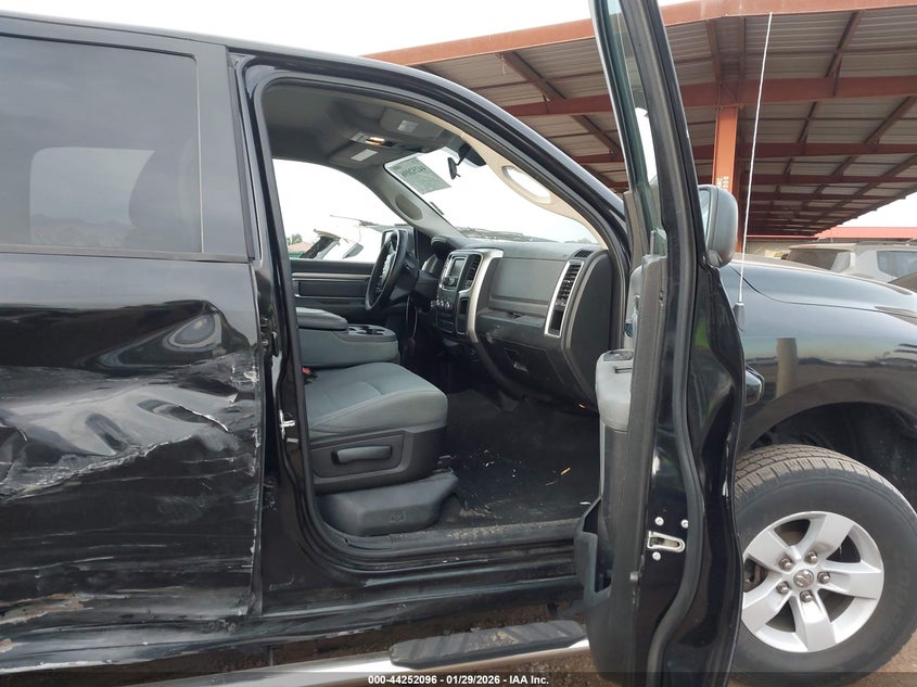 2019 Ram 1500 Classic Slt 4X2 6'4 Box