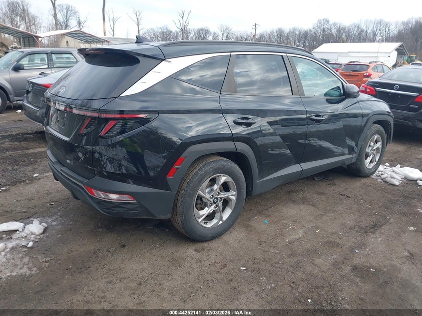 2022 Hyundai Tucson Sel