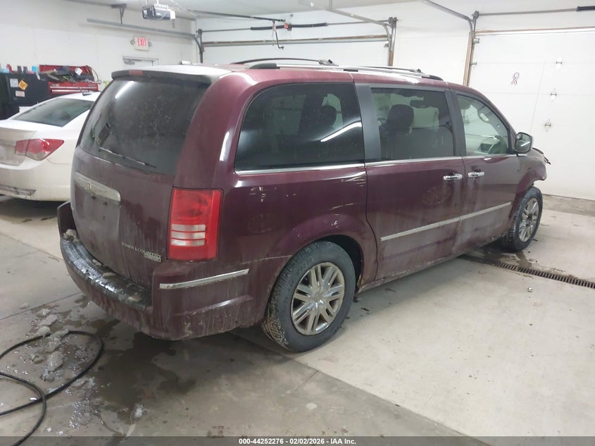 2009 Chrysler Town & Country Limited