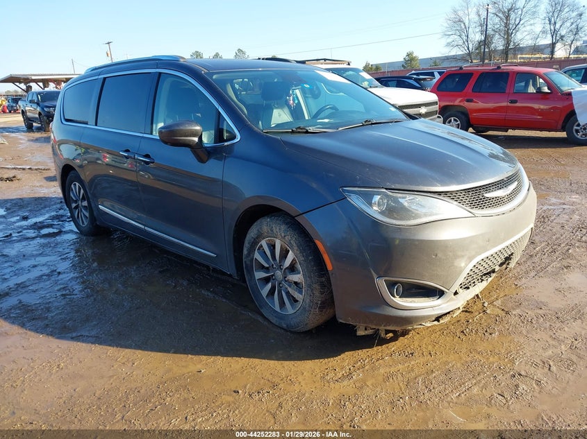 2020 Chrysler Pacifica Touring L Plus