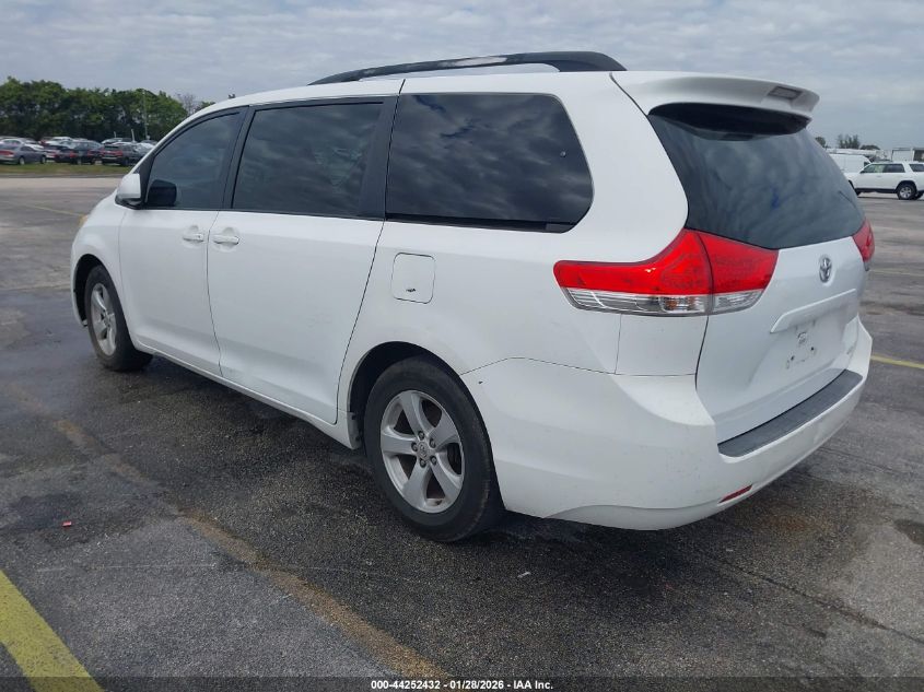 2011 Toyota Sienna Le V6