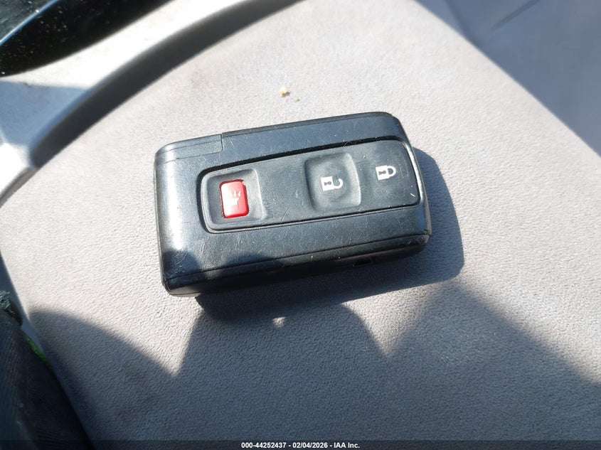 2004 Toyota Prius VIN: JTDKB20U740023606 Lot: 44252437