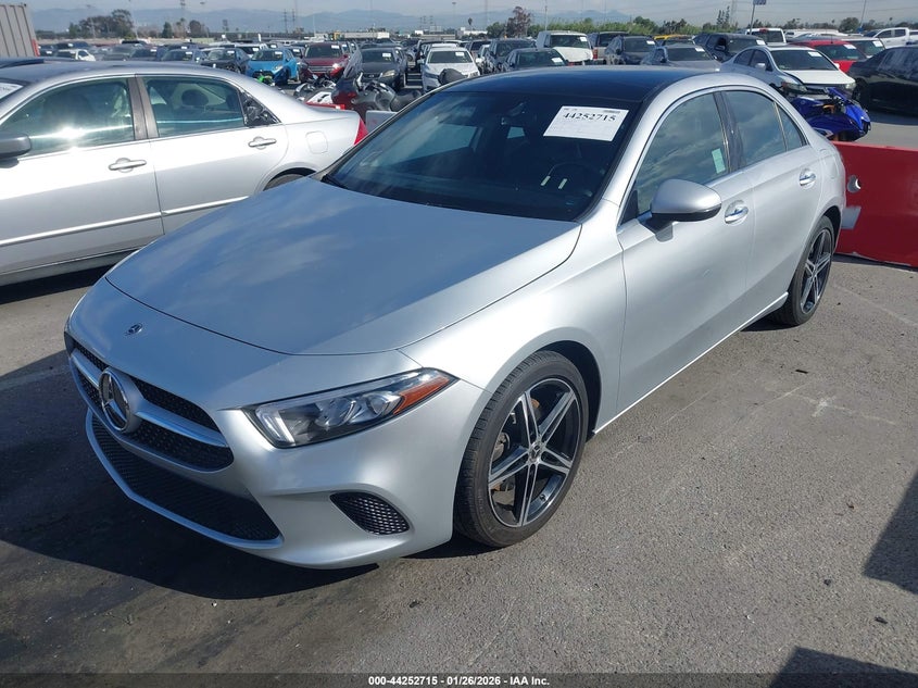 VIN W1K3G4EB4MJ316162 2021 MERCEDES-BENZ A 220