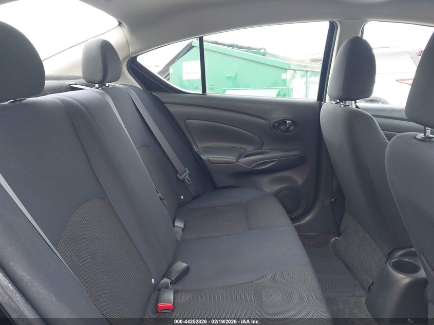 2012 NISSAN VERSA 1.6 SV · Фото 8