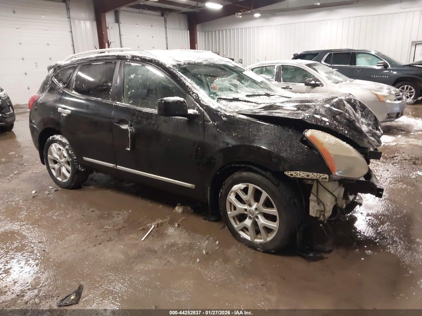 2011 NISSAN ROGUE SV