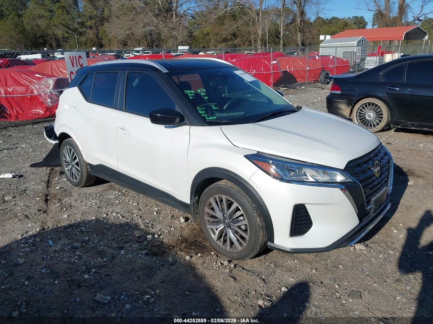 2024 Nissan Kicks Sv Xtronic Cvt
