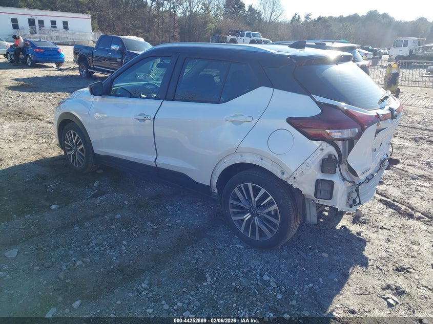 2024 Nissan Kicks Sv Xtronic Cvt