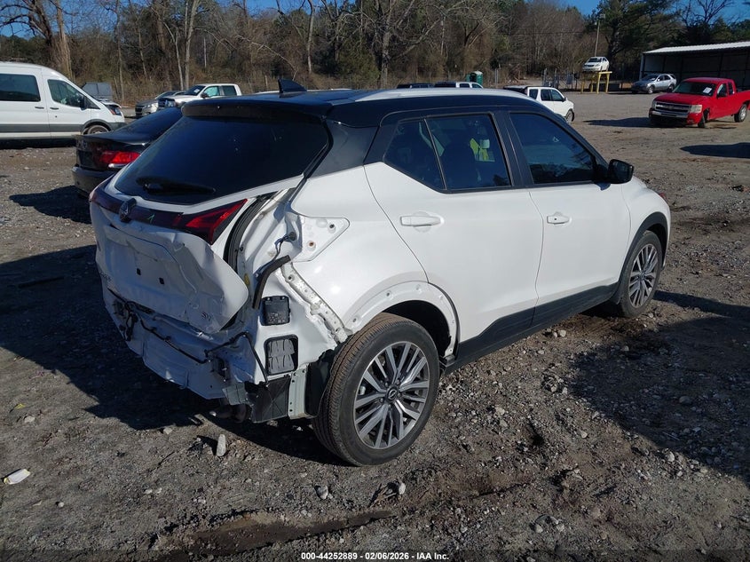 2024 Nissan Kicks Sv Xtronic Cvt