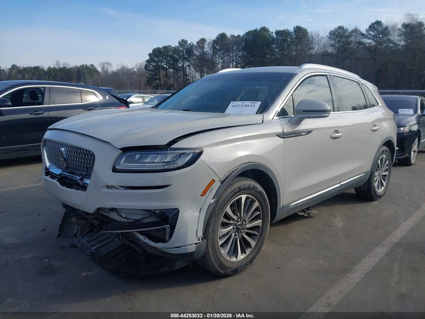 2019 Lincoln Nautilus Select